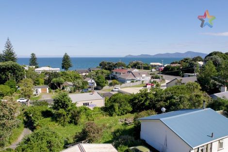 Photo of property in 15 Beach Road, Paekakariki, 5034