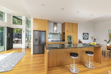 Photo of property in 15 Ngatira Road, Muriwai, Waimauku, 0881