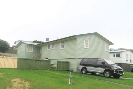 Photo of property in 5 Yemen Place, Ascot Park, Porirua, 5024