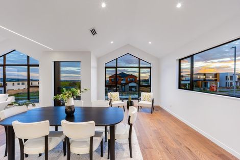 Photo of property in 187 Te Oneroa Way, Long Bay, Auckland, 0630