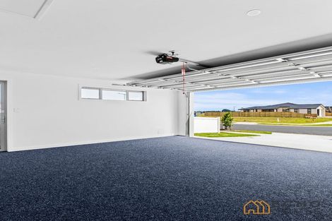 Photo of property in 5 Te Taniwha Road, One Tree Point, 0118