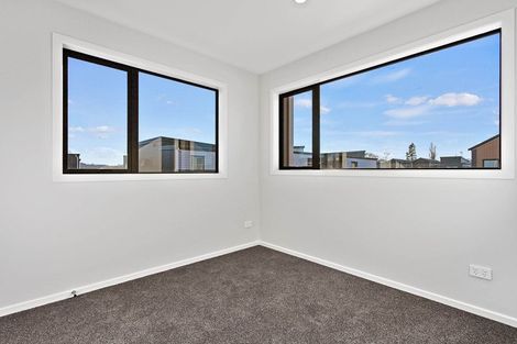 Photo of property in 48 Clayden Shuttleworth Street, Papakura, 2110