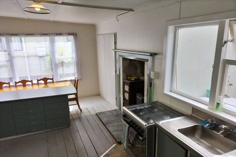 Photo of property in 161 Queen Street, Westport, 7825