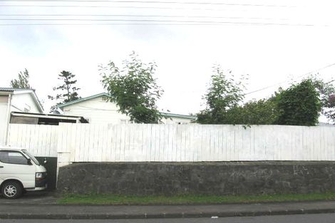 Photo of property in 16 Woodvale Road, Glen Eden, Auckland, 0602