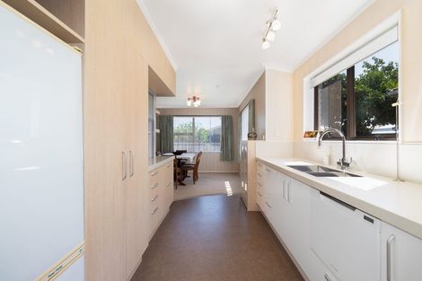 Photo of property in 8 Oak Place, Whakatane, 3120