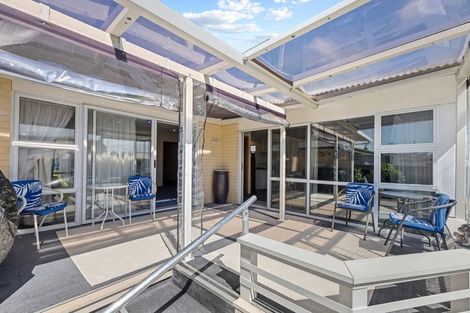 Photo of property in 15 Waratah Street, Avondale, Christchurch, 8061