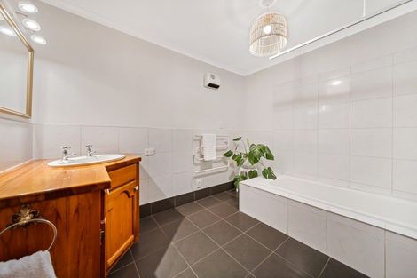 Photo of property in 1/15 Terrace Road, 7481