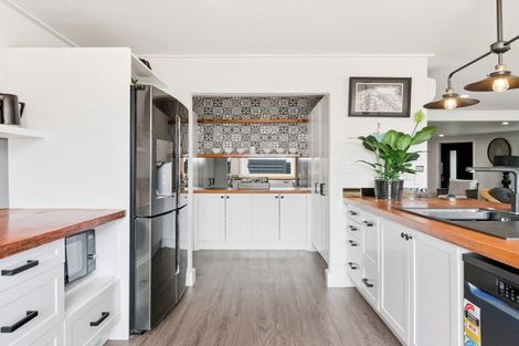 Photo of property in 43 Ocean Breeze Drive, Waihi Beach, 3611