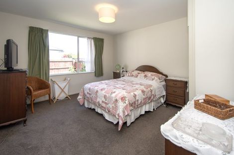 Photo of property in 2/66 Waratah Street, Avondale, Christchurch, 8061