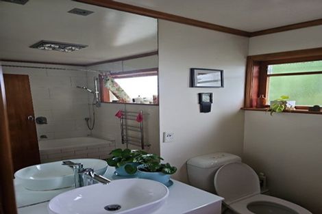 Photo of property in 168 Glengarry Road, Glen Eden, Auckland, 0602