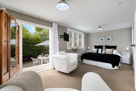 Photo of property in 155 Victoria Street, Cambridge, 3434