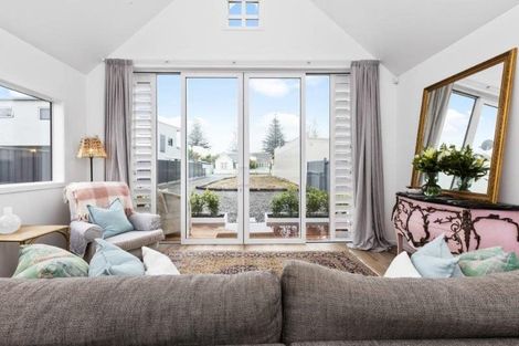 Photo of property in 105a Waghorne Street, Ahuriri, Napier, 4110