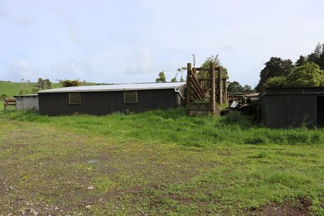 Photo of property in 1060 Mountain Road, Waiongana, Inglewood, 4389