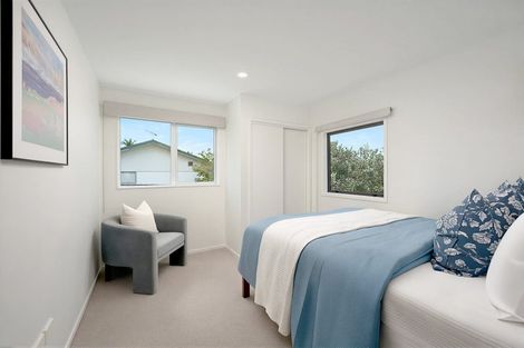 Photo of property in 140d Hepburn Road, Glendene, Auckland, 0602