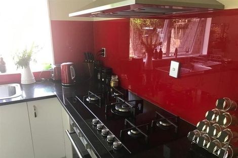 Photo of property in 24 Randwick Place, Randwick Park, Auckland, 2105