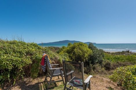 Photo of property in 91 Field Way, Waikanae Beach, Waikanae, 5036
