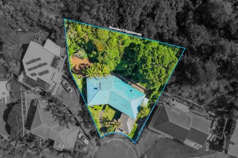 Photo of property in 11 Luke Place, Eastern Beach, Auckland, 2012