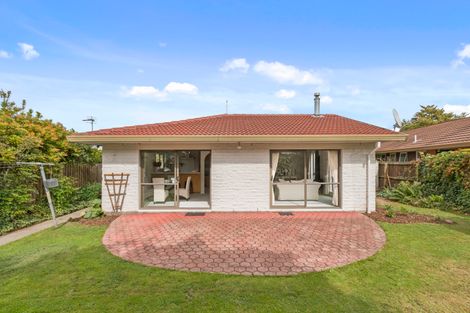 Photo of property in 28 Montclare Avenue, Ilam, Christchurch, 8041