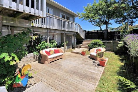 Photo of property in 86 Glamorgan Drive, Torbay, Auckland, 0630