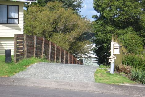 Photo of property in 9a Sunnylaw Place, Glen Eden, Auckland, 0602