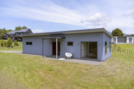 Photo of property in 5a Rangikatea Road, Omori, Turangi, 3381