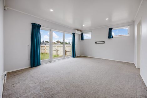 Photo of property in 21 President Avenue, Papakura, 2110