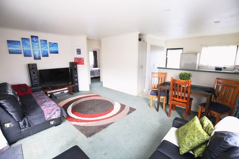 Photo of property in 2 Willis Street, Bader, Hamilton, 3206