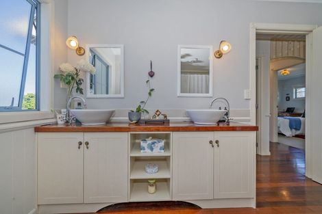 Photo of property in 5 Pipi Dune, Whitianga, 3510