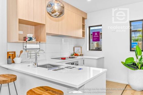 Photo of property in 3 Paetai Lane, Te Atatu Peninsula, 0610