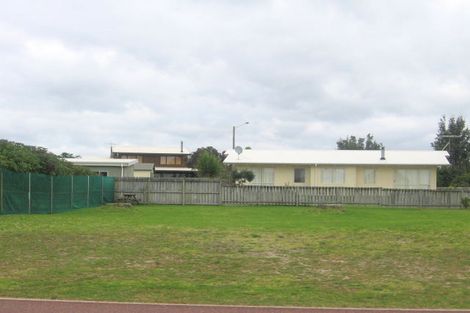 Photo of property in 123 Kowhai Avenue, Matarangi, Whitianga, 3592