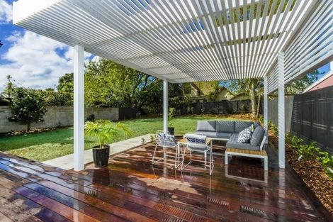 Photo of property in 10 North Avenue, Narrow Neck, Auckland, 0624