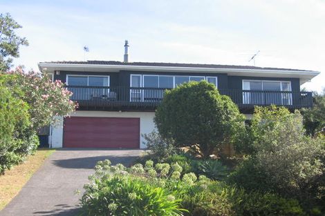 Photo of property in 46 Agincourt Street, Glenfield, Auckland, 0629