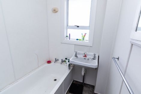 Photo of property in 12 Hiwi Crescent, Titahi Bay, Porirua, 5022