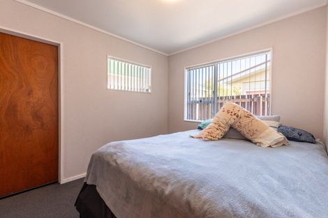 Photo of property in 57 Mclean Street, Woodville, 4920