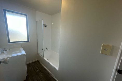 Photo of property in 1a Kent Road, Manurewa, Auckland, 2102