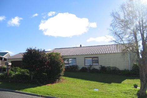 Photo of property in 32 Te Haumi Drive, Paihia, 0200