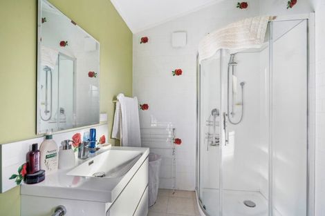 Photo of property in 51 Sterling Road, Paparoa, 0571