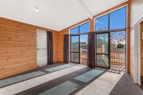 Photo of property in 4 Kebbell Avenue, Levin, 5510