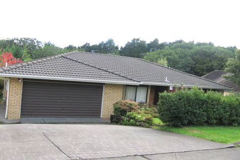 Photo of property in 43 Ewhurst Place, Goodwood Heights, Auckland, 2105