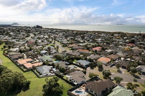 Photo of property in 75 Corinth Grove, Papamoa Beach, Papamoa, 3118