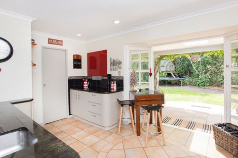Photo of property in 9 Moana Road, Okitu, Gisborne, 4010