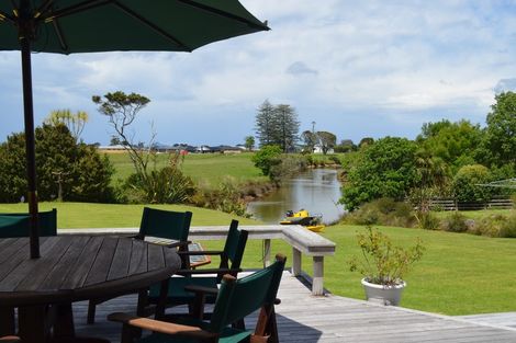 Photo of property in 1a Shoemaker Road, Waipu, 0510