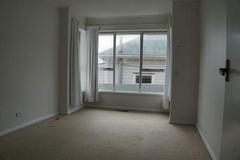 Photo of property in 109 Queens Drive, Lyall Bay, Wellington, 6022