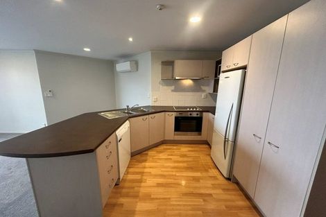 Photo of property in 281 Maunganui Road, Mount Maunganui, 3116