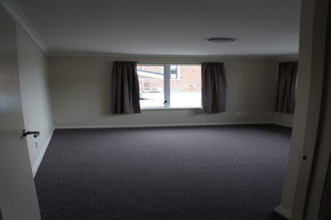 Photo of property in 214 Main South Road, Green Island, Dunedin, 9018