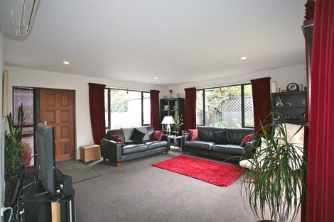 Photo of property in 304a Wairakei Road, Bryndwr, Christchurch, 8053