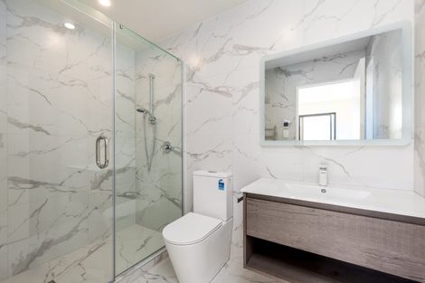 Photo of property in 1 Sunnyheights Road, Orewa, 0931