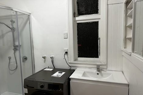 Photo of property in 56 Raroa Road, Kelburn, Wellington, 6012