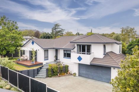 Photo of property in 2/25 Margaret Avenue, Havelock North, 4130