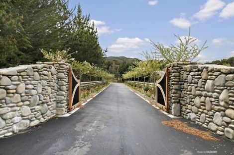 Photo of property in 30 Kakariki Way, Whitemans Valley, Upper Hutt, 5371